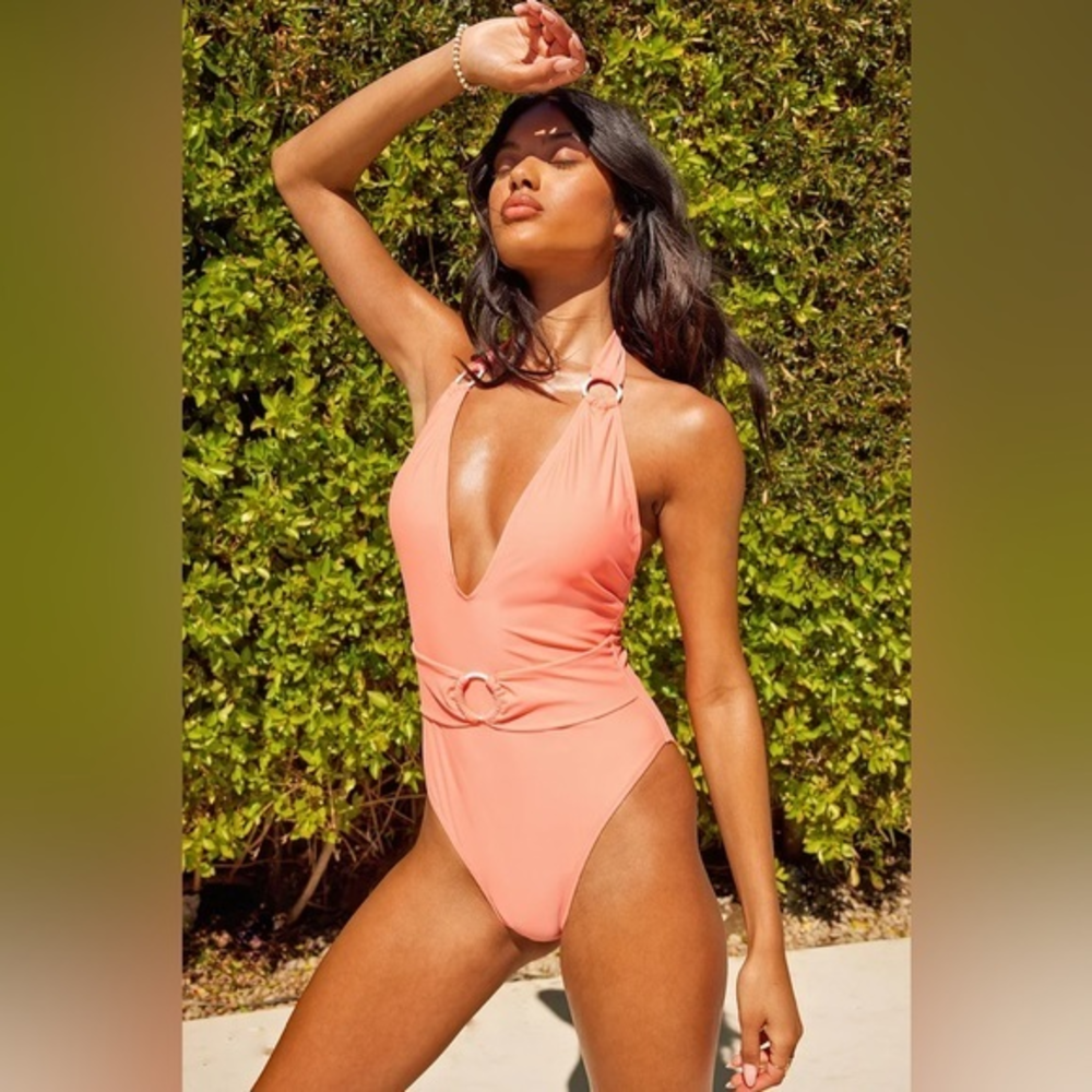 Lulu’s Vacation Calling Coral Pink O-Ring‎ One-Piece Swimsuit Size S
